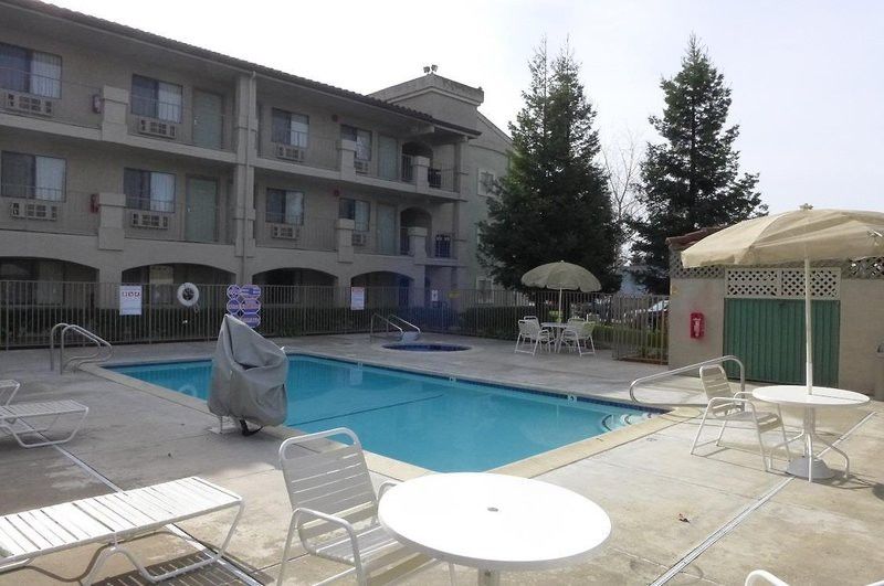 Inn At Rohnert Park Exterior photo